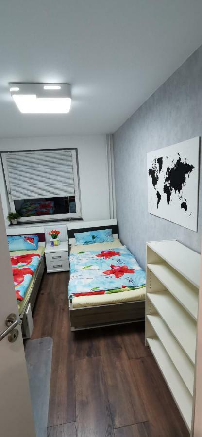 Schicke Zentrale 3 Zimmer Wohnung In Stadt Nahe 빌헬름스하펜 외부 사진